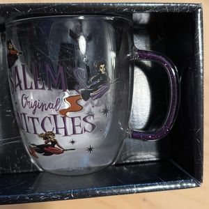 Disney Hocus Pocus 14 oz Glass Mug with Glitter Filled Handle NEW